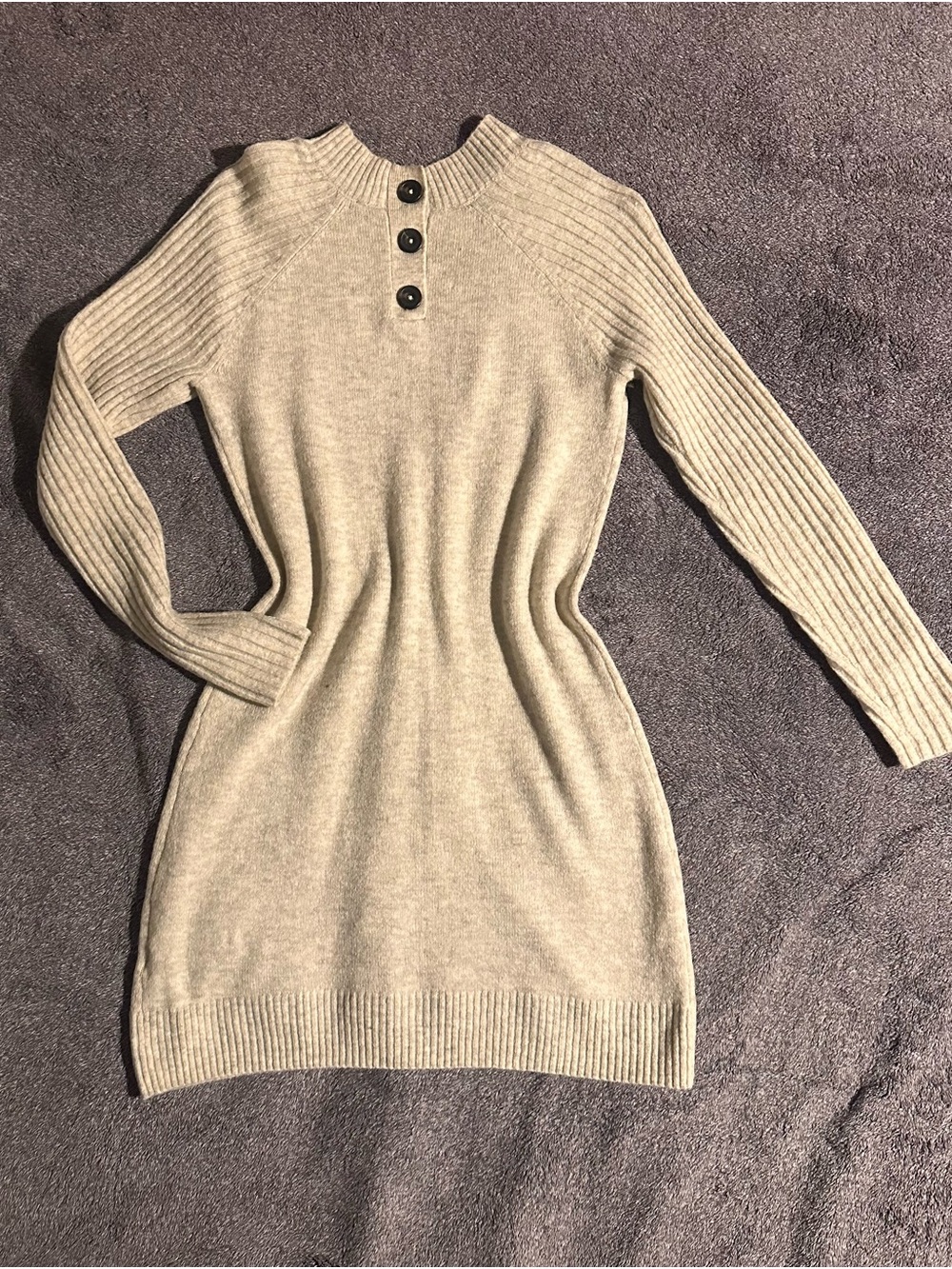 Abercrombie & Fitch Cream Ribbed Knit Sweater